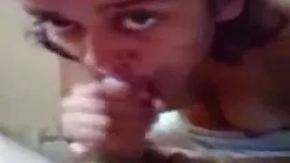 POV nufilmuotas sekso su ūgio brunette reljefiniai lūpų