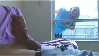 Mergina sugebėjo atsipalaiduoti ir pasimylėti su porno agentas