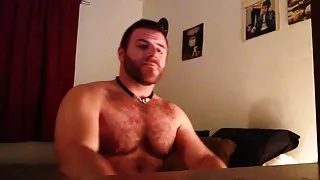 Įdukros priversti pasidalinti su mama savo draugu gaidys