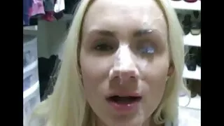 Rusijos apskretėlė, kojinės paėmė gaidys savo subinę po Dantį dildo