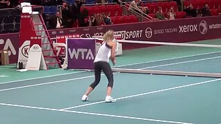 Mergina pasiūlė klientui romantišką masažą su handjob